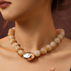 Acrylic Necklace for Women Chunky Beaded Necklace Vintage Boho Short Choker Neck