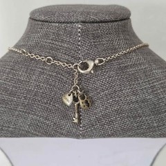 Vintage Fossil Silver Tone Flower Rhinestone Station Necklace Key Charms 19″