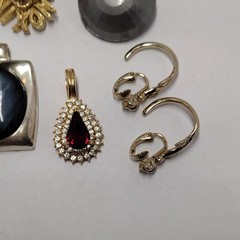 Vintage Earrings Brooch Pendant Mixed Metals Rhinestone Pearl Multicolor Lot of…