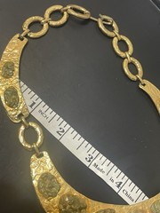 Vintage Large Gold Tone Modernist Necklace W Green Stone Accents Hammered