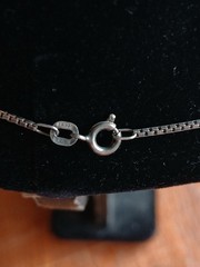Sterling Silver 23″ box link chain with Sterling Cross Unk Stones c pics