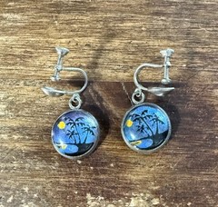 A209 Vintage Butterfly Wing Palm Tree Silver Tone Screw Back Dangle Earrings