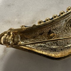 Signed JJI Shoe Pin Gold Tone Green Faux Pearls