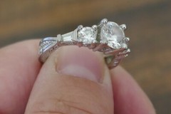 Vintage Sterling Silver & Cubic Zirconia Ring – Size 6.75 / 4.2 Grams