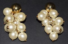 Vintage Napier White Faux Pearl Cluster Drop Gold Tone Adjustable Clip Earrings