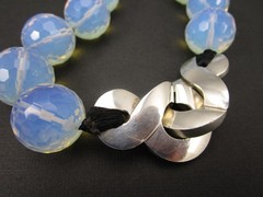  GORGEOUS PATRICIA VON MUSULIN STERLING 20MM ROUND FACETED OPALITE NECKLACE