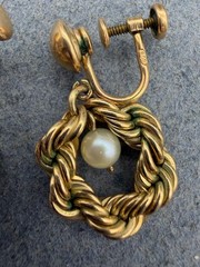 Vintage Braided Rope Clip On Earrings 1.5 In As Is Gold Pearl Twist Dangle Green