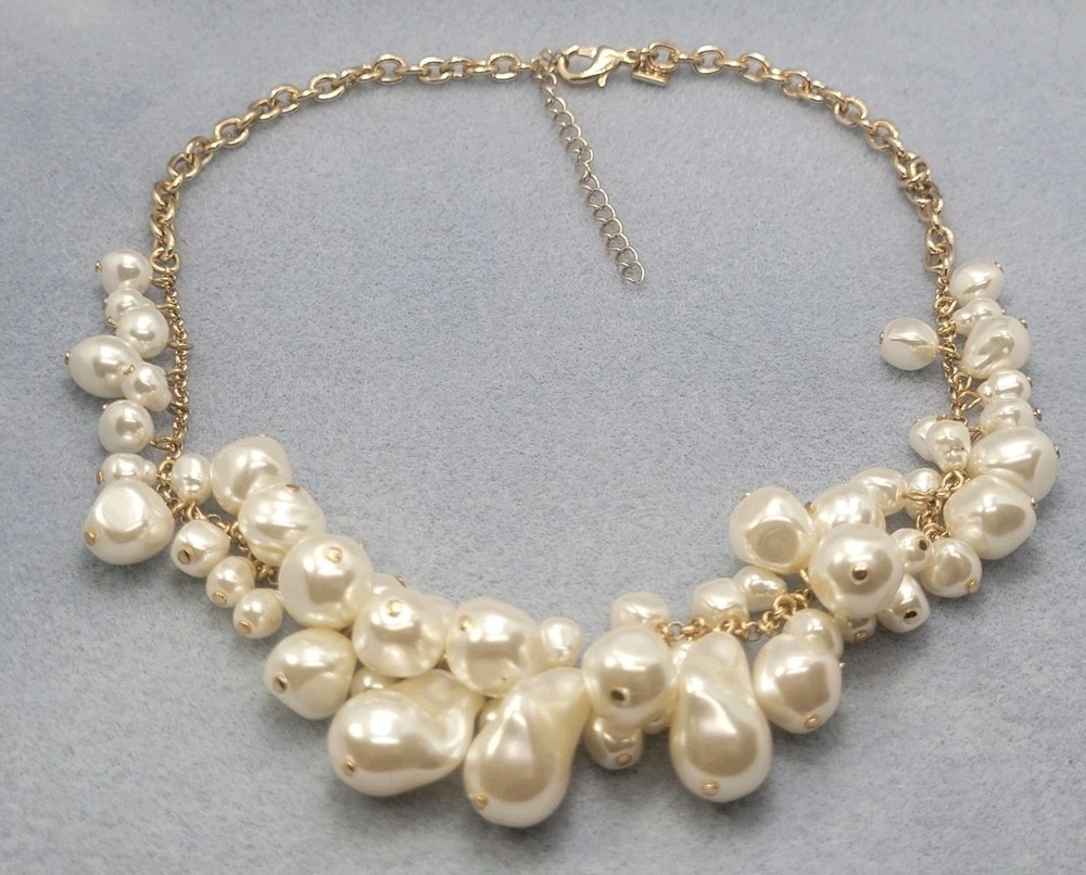 White And Gold Pearl Imitation Choker Necklace 17in.
