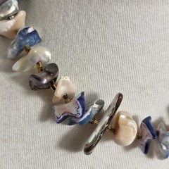 Single-Strand Choker Necklace Irregular Cut Abalone Chips Blue, White & Pink