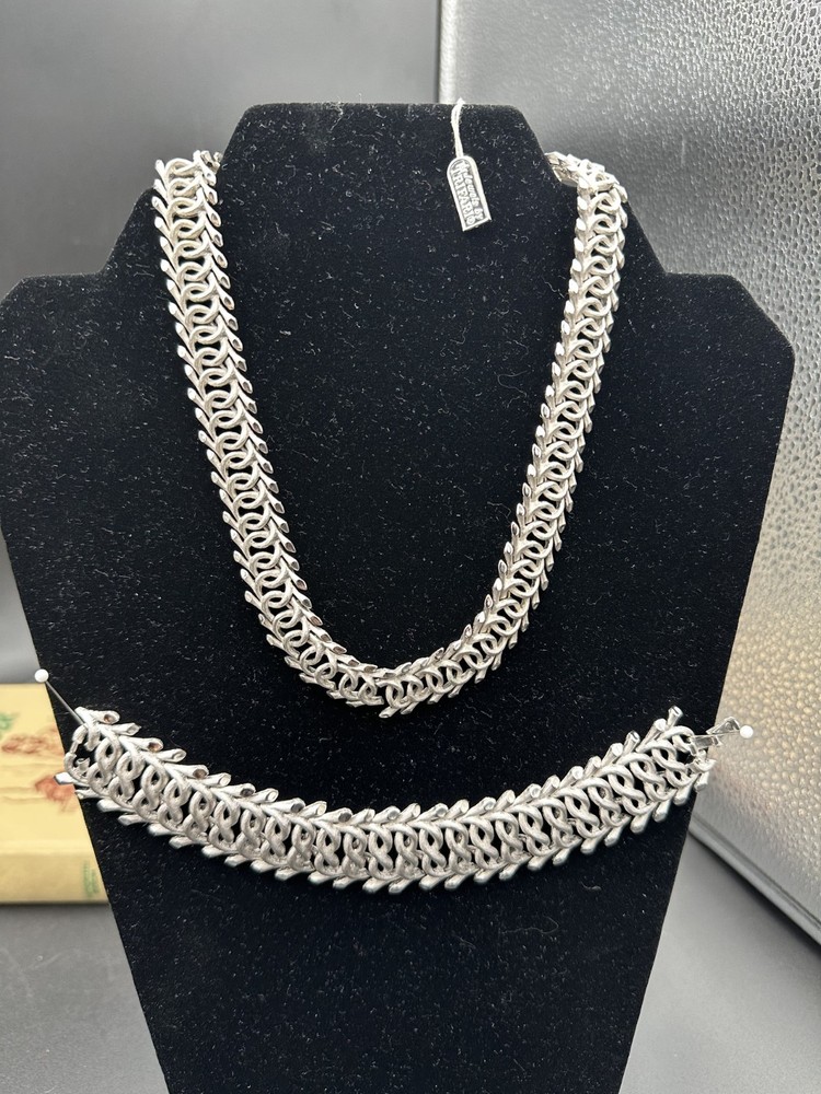 VTG 1950s-1960s CROWN TRIFARI Silver-tone Choker Necklace 2 Piece Set Jewelry