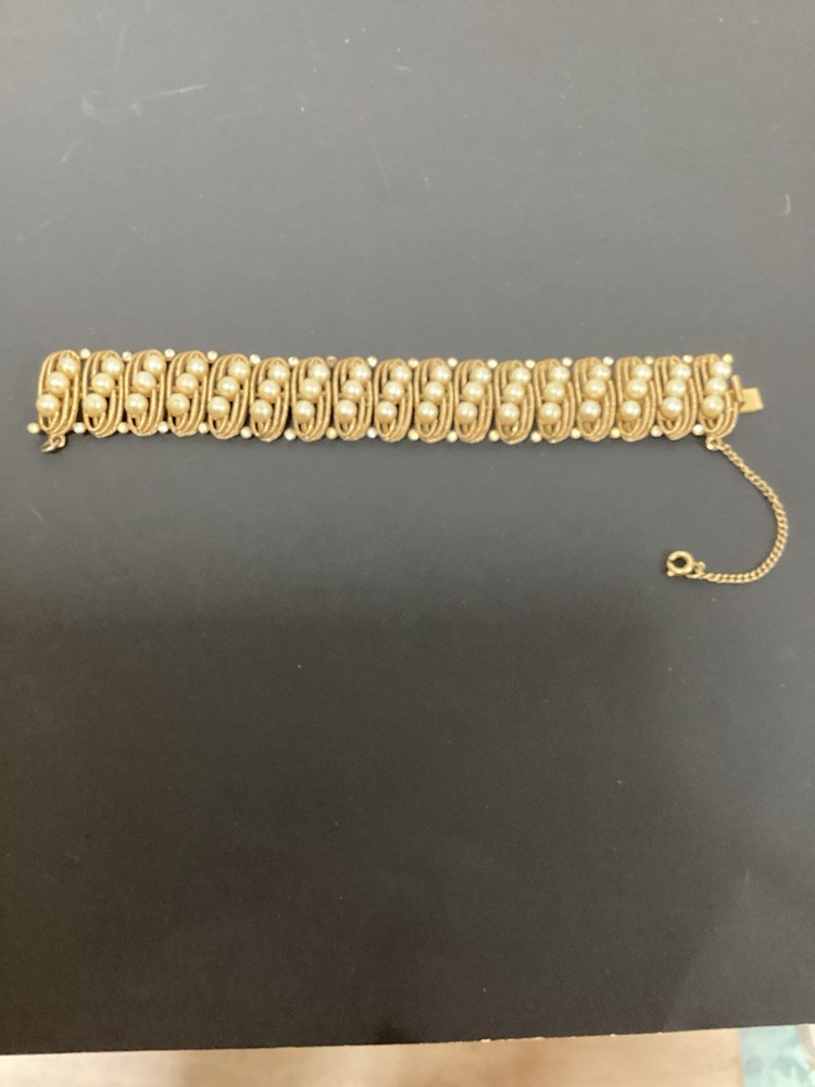 STUNNING FRANCOIS Bracelet Gold Tone Francois by Coro Jewelry