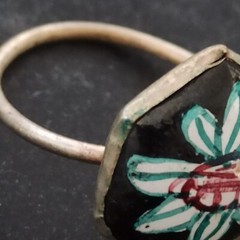 Vintage Persian Black Enamel Ring Flower Middle Eastern Art Mediterranean 7.25