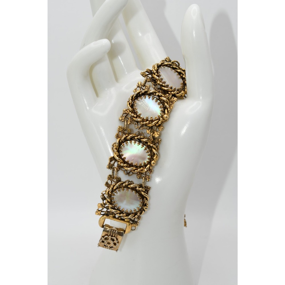 Vintage Mother of Pearl Link Bracelet Gold Tone 7.25” Safety Chain