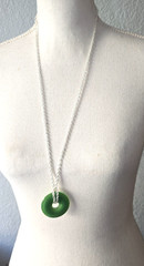 Vintage Art Glass Circle Pendant Chain Necklace 32″L