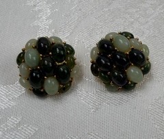 Vtg Joan Rivers Pierced Earrings Green Faux Jade Beaded Cluster Stud Gold Tone