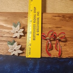 Vtg Jewelry Christmas Holiday Earrings Hollycraft Brooch Variety Bundle Of 8