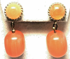 Beautiful Vintage Orange Amber Colored Lucite Dangle Clip on Earrings 1.5″