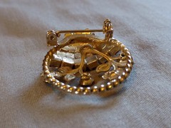 Beautiful Vintage Uranium Glass and Rhinestone Flower Basket Brooch.