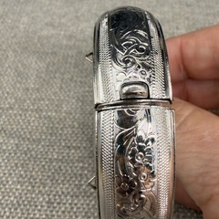 Vintage Bangle Bracelet Etched Silver Tone Flowers Size 6.5 Inches