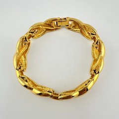 Vintage 1980s 1990s XOs Chunky Bright Gold Tone Links 7″ Chain Bracelet