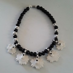 Vintage Flying Colors Ceramic Daisy Flowers Statement Necklace 20″ Daisies RARE!