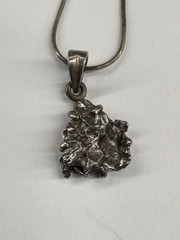 VINTAGE 925 ITALY STERLING SILVER NECKLACE WITH IRON METEORITE PENDANT