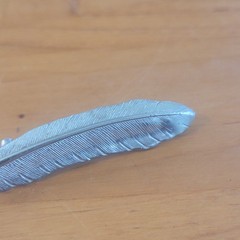 Vintage Silver Tone Feather Brooch Pin Textured Leaf Plume