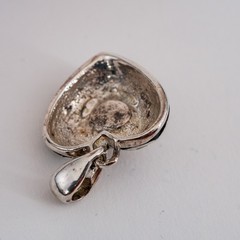 Avon Vintage Southwestern Silver and Gold Tone Bold Scrollwork Heart Pendant 1″