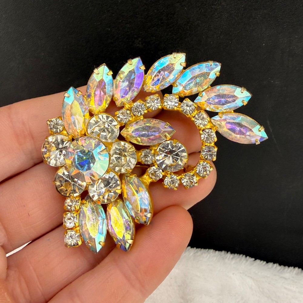 Vintage Aurora Borealis Rhinestone Brooch Gold Tone Mega Sparkle