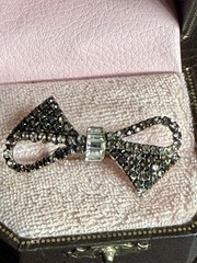 Vintage Juicy Couture YJRU2449 Black Crystal Pavé Bow Ring Sz.8 w/Box Y2K GOTH
