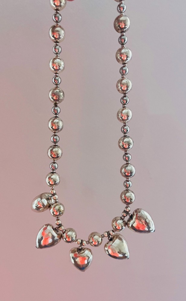 Vintage 1980s Puffy Hearts Beaded Station Silver Tone 16″ Necklace