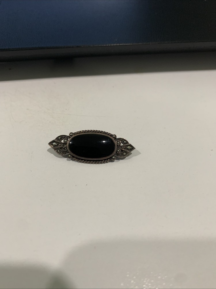 Vintage Art Deco Sterling Silver Marcasite & Oval Onyx Small Bar Brooch Pin 925
