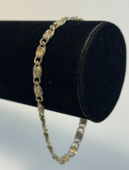 Vintage Bracelet Silver Tone Delicate Metalwork Links 7 inch