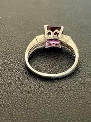 14K White Gold 2.50CT Purple Spinel & 0.20CTW Diamond Ring. Size 8.5 (Q110)