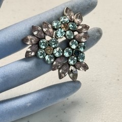 Vintage Brooch Ice Blue & Smoky Gray Rhinestone Leaf Heart Wreath Silver Tone