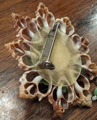 Handmade Seashell Brooch Pin Flower Design Dangling Shells Green 2.25″ Diameter