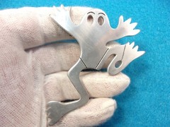 RATHER LARGE HANDCRAFTED ALUMINUM (or ALUMINUM ALLOY) BROOCH – “GHOST EYES’ FROG