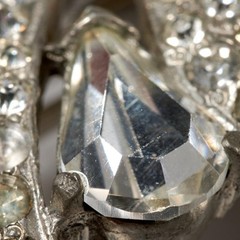 Eisenberg Original Foliate Spray Fur Clip Clear Rhinestones Signed 3.75″ x 2.50″