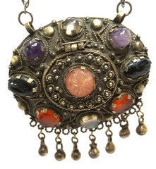 VINTAGE SAJAI NECKLACE PURSE MULTI GEMSTONES CABOCHONS HINGED COMPARTMENT 26in