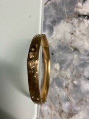 BEAUTIFUL VINTAGE 14k GF MARATHON DESIGN FLORAL, LADIES BANGLE BRACELET.