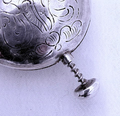 Vintage Sterling Silver 925 Hand Engraved Lotus Flower Round Locket Pendant 29mm