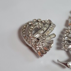 Unsigned JOMAZ/ MAZER clear swirl brooch pendant fur/ shoe clips brooch set of 3