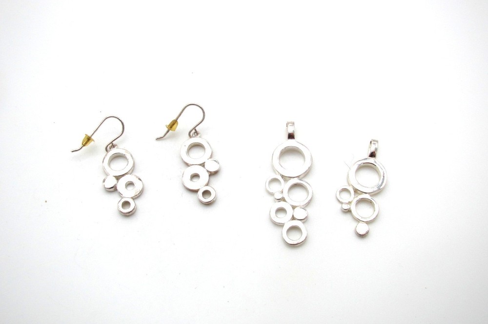 Vtg Thailand Sterling MultiRing Dangle Earrings w/2 Different Size Pendants