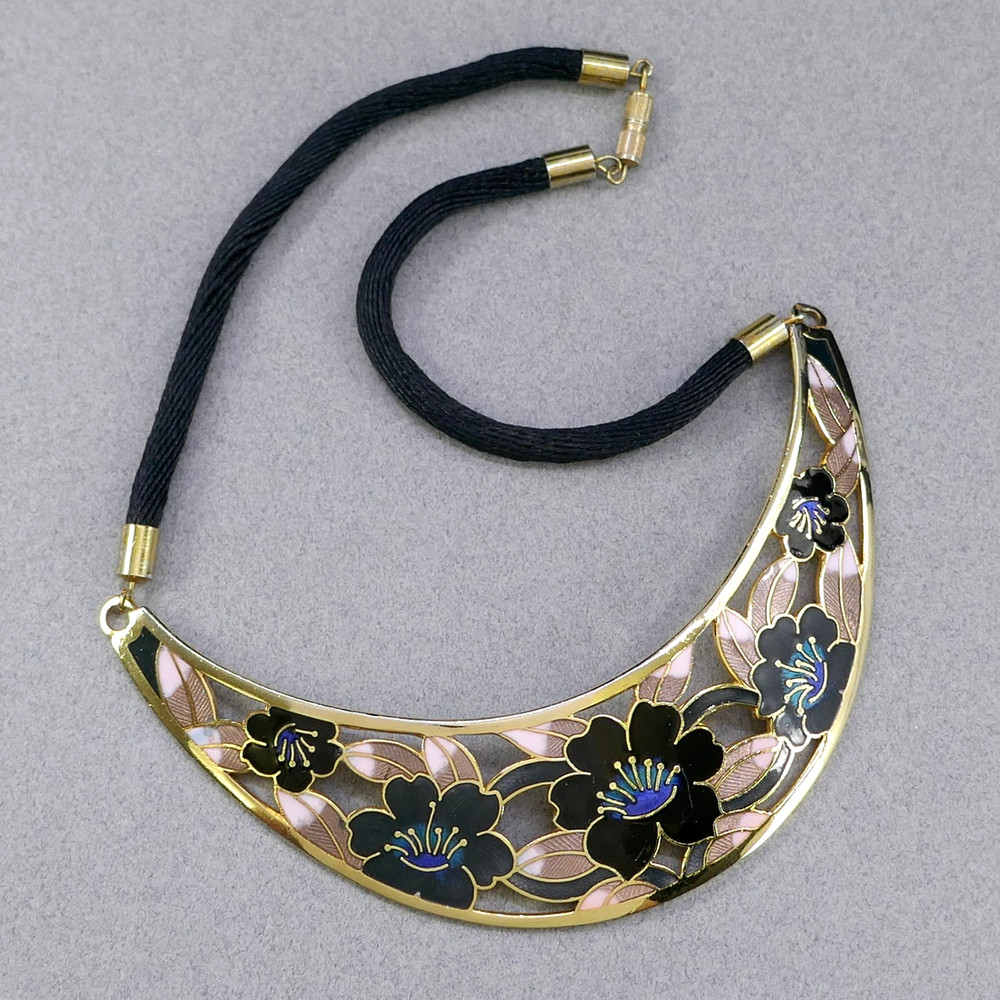 VINTAGE 1980’S SITI CLOISONNE BLACK ENAMEL FLORAL SILK CORD BIB NECKLACE
