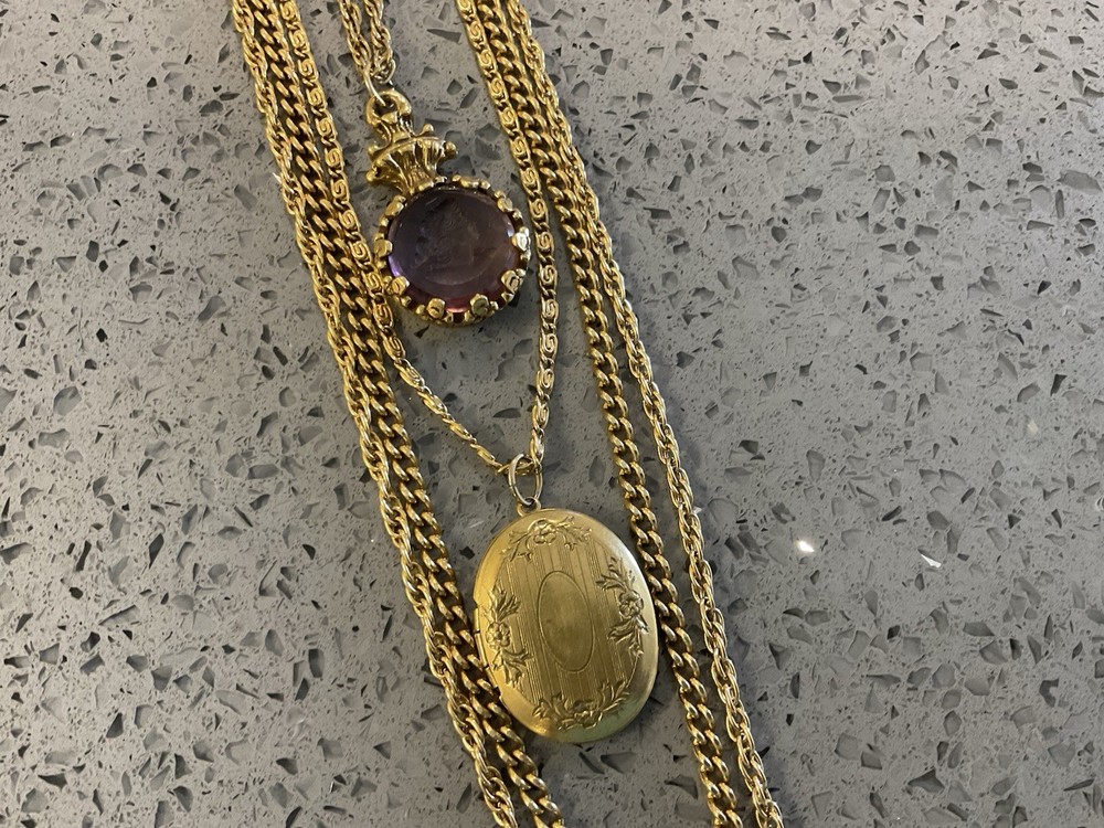 Vintage 20” Goldette 4-Strand Chain Intaglio Cameo & Locket Pendant Necklace
