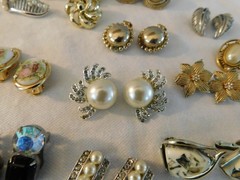 Vintage Earrings Lot Trifari Richelieu Napier Roman Marvella Lisner 1928 Capri