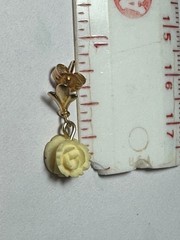 Vintage 14K Yellow Gold White Coral Rose Flower Dangle Earrings 1.09 GR.