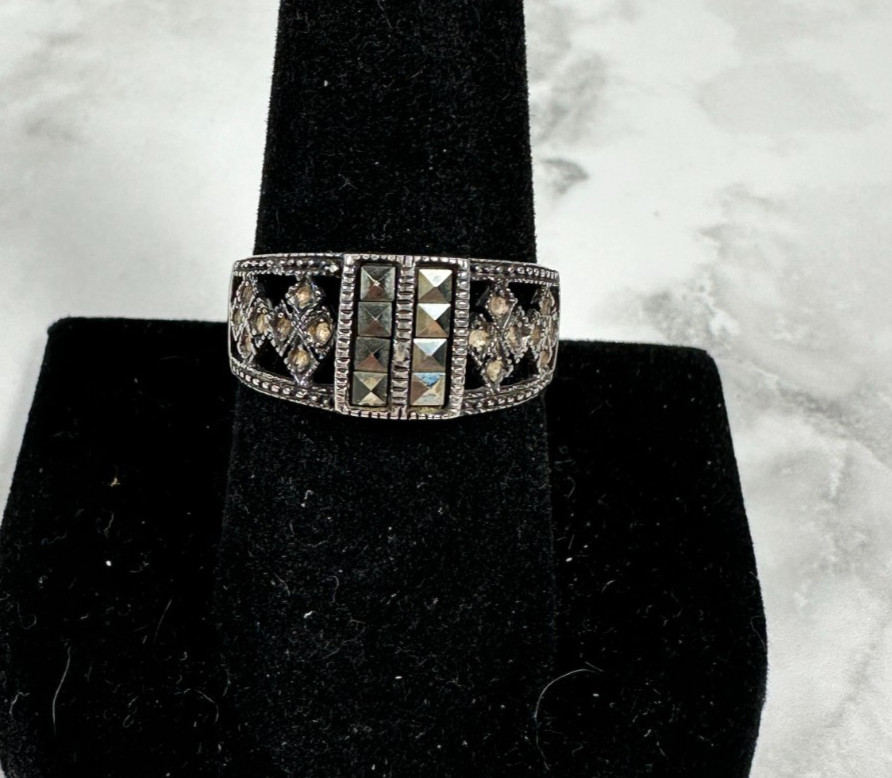 Sterling Silver Ring with Center Marcasite & Open Side Marcasite Design – Size 9