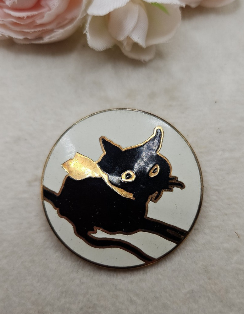 Vintage MMA Metropolitan Museum Of Art Black Enamel Black Cat Round Brooch Pin