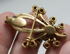Vintage gold tone clear & pink stones flower floral shape brooch pin pendant
